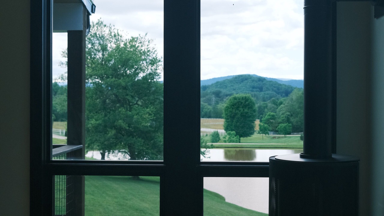 Photo of Bedroom in Hendersonville
