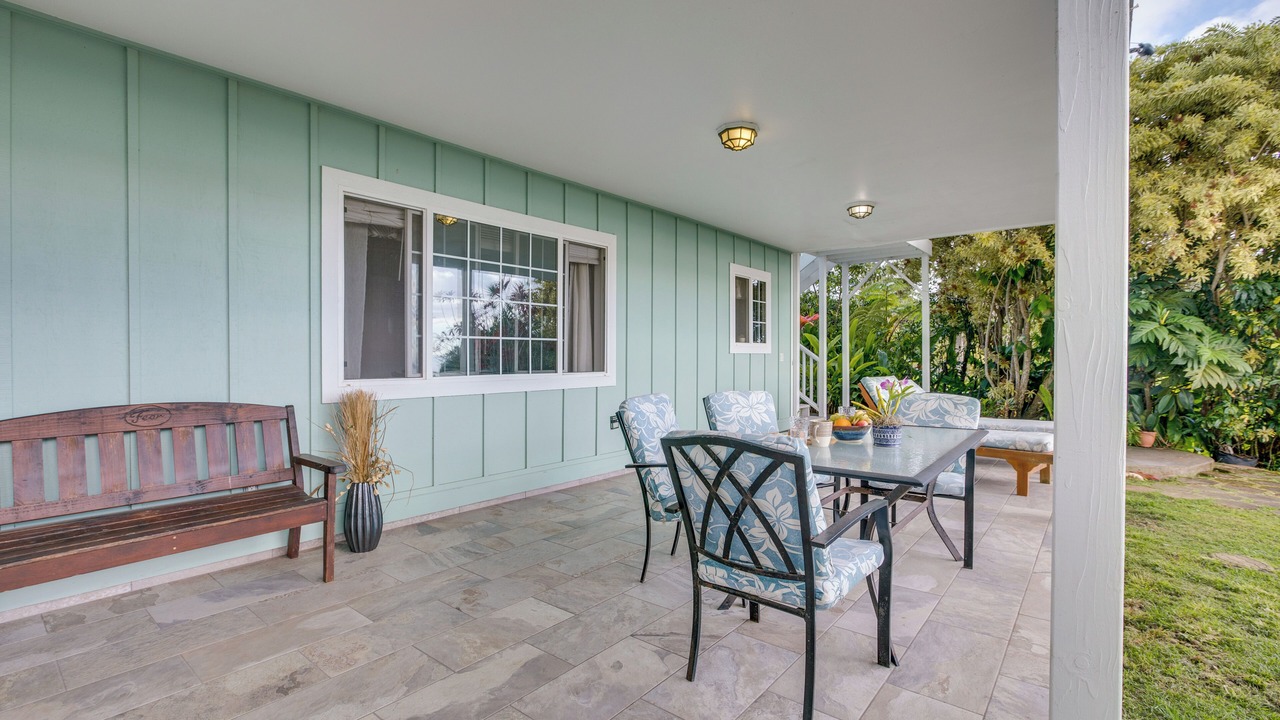 Photo of Patio Balcony in Kona Palisades