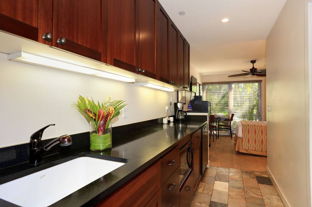 Photo of Kitchen in Historic Lahaina Front Street