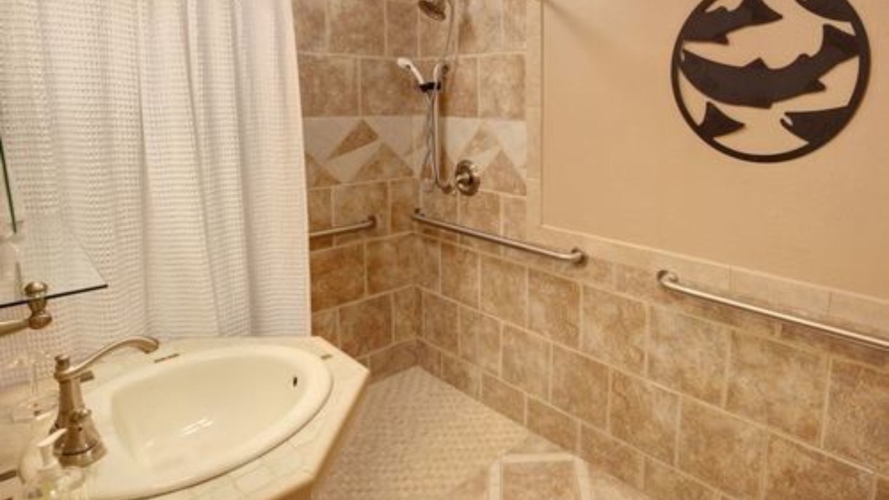 Photo of Bathroom in Seldovia