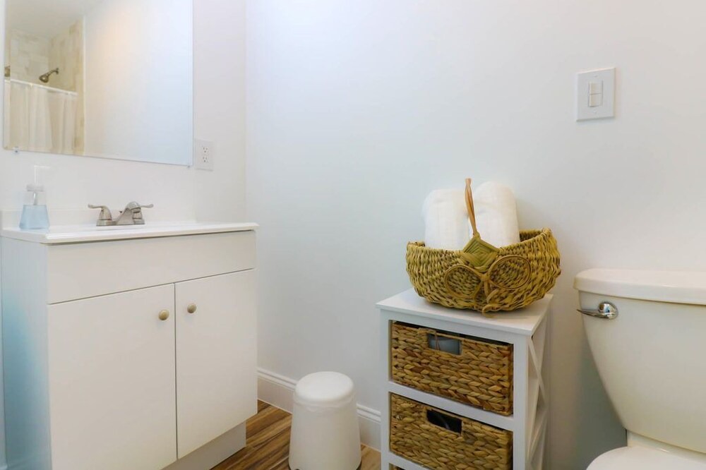 Photo of Bathroom in South Middle River