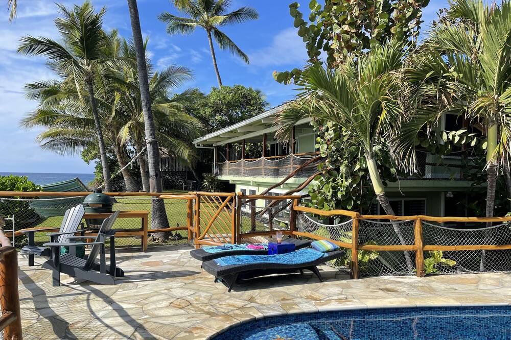 Photo of Outdoor in Kahaluu Bay