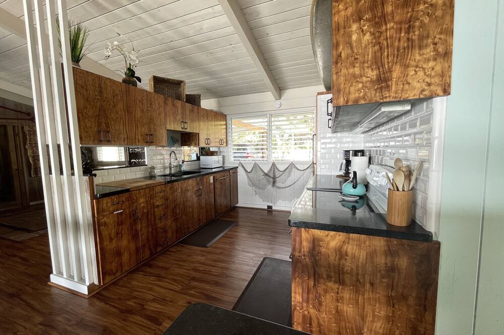 Photo of Kitchen in Kahaluu Bay