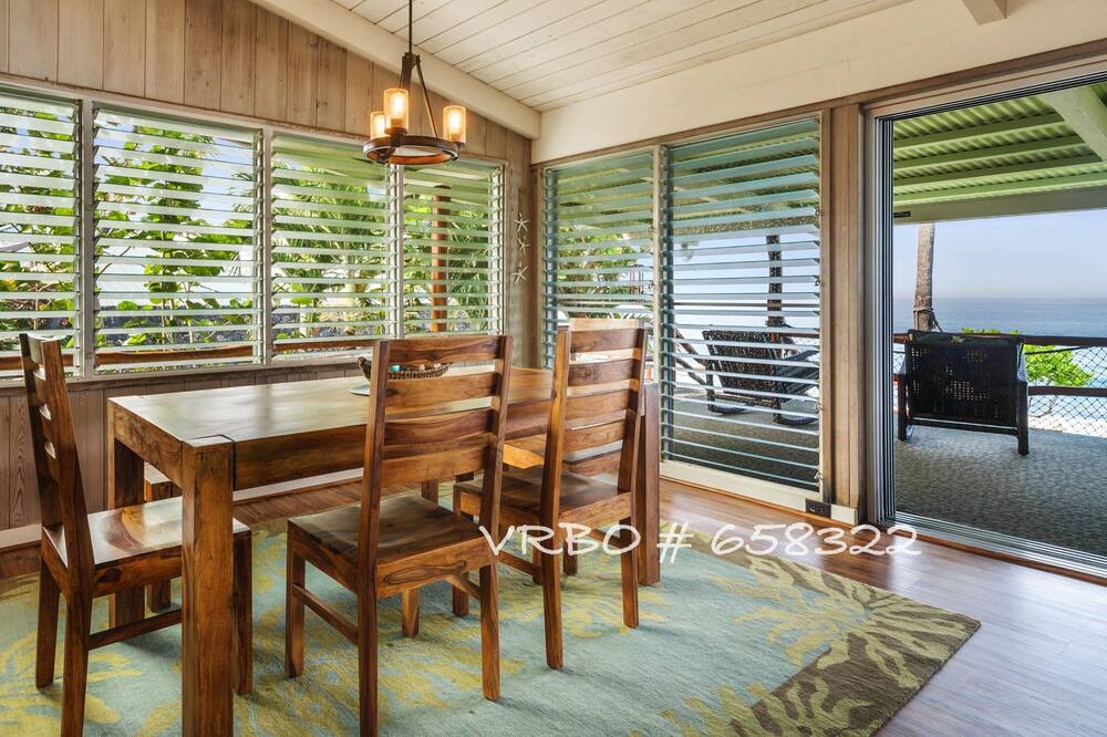 Photo of Bedroom in Kahaluu Bay