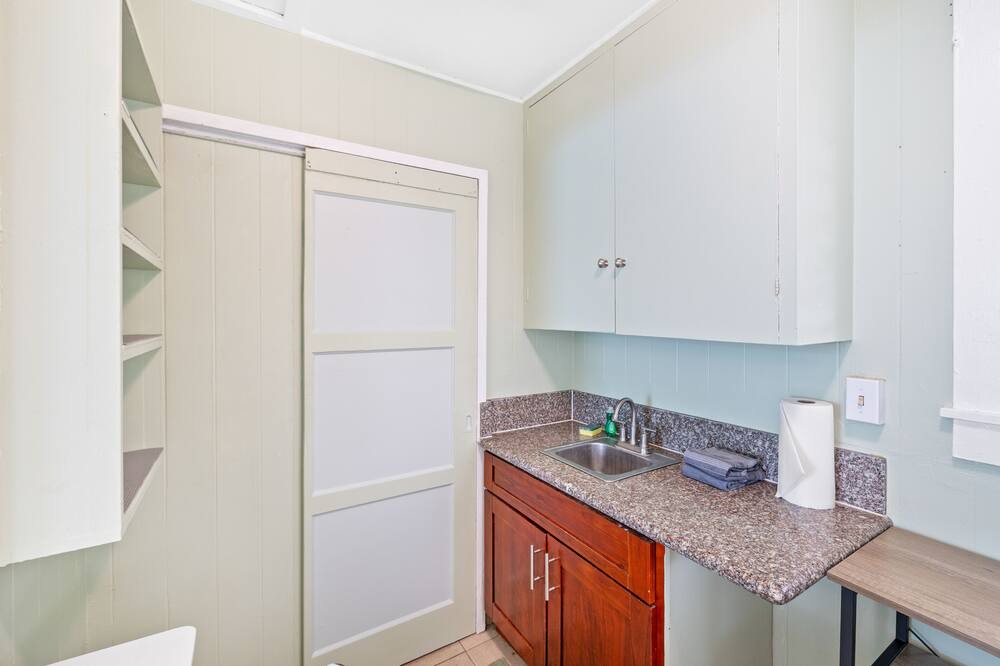 Photo of Kitchen in McCully - Moiliili