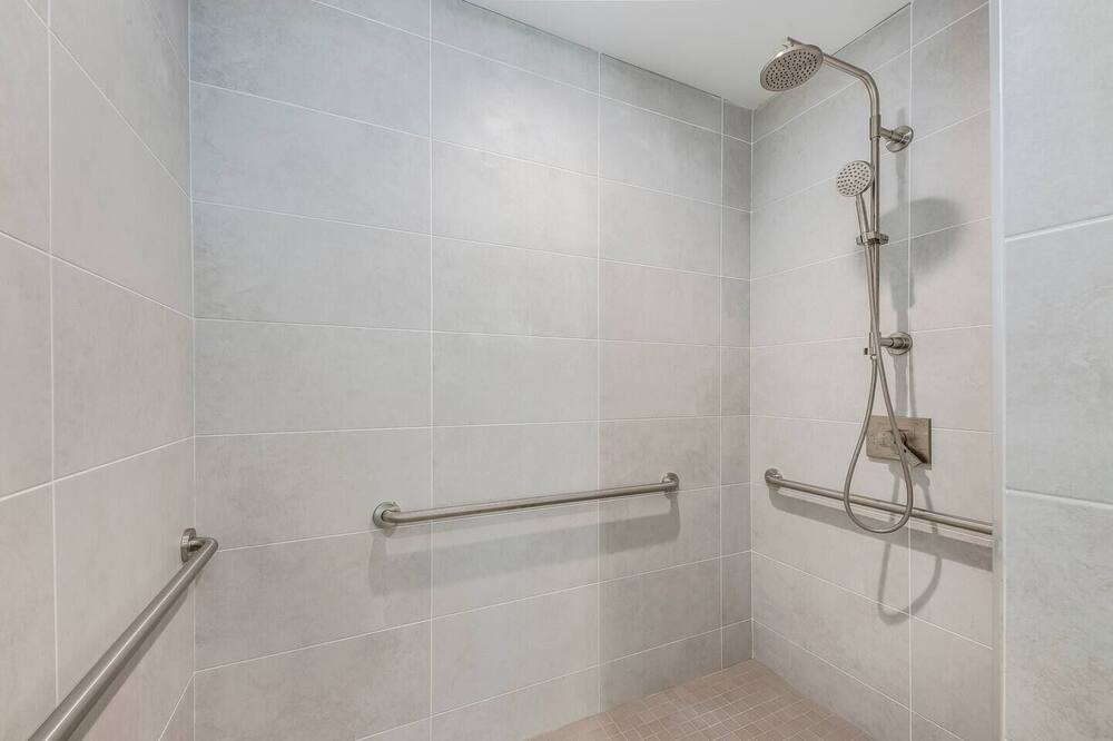 Photo of Bathroom in Kaneohe