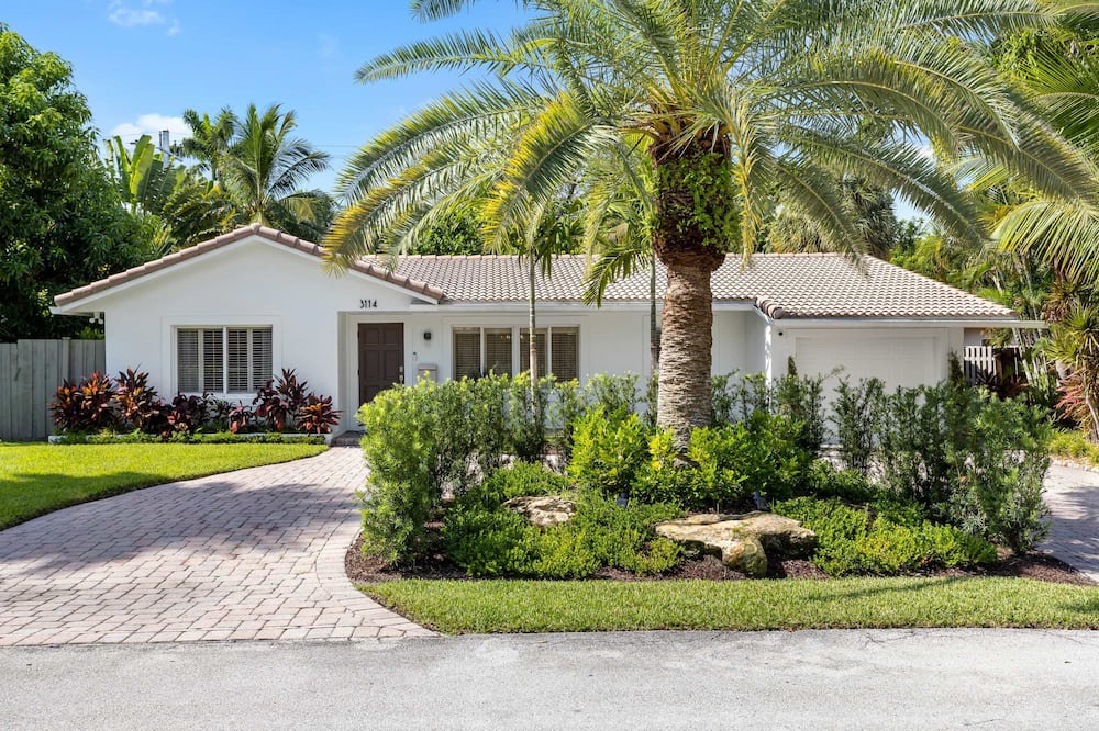Photo of Outdoor in Dolphin Isles