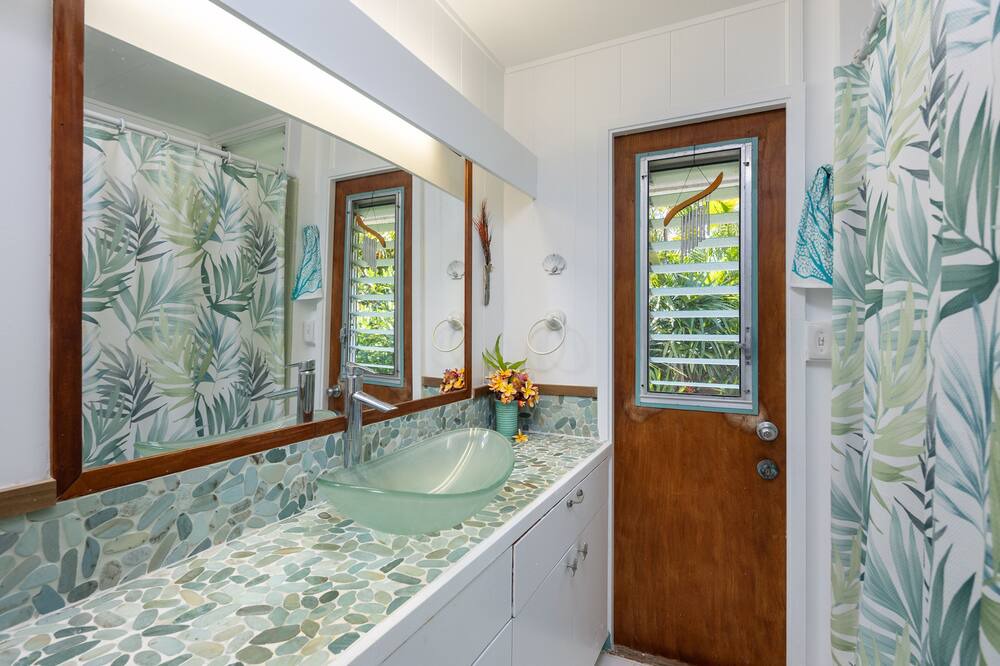 Photo of Bathroom in Lanikai