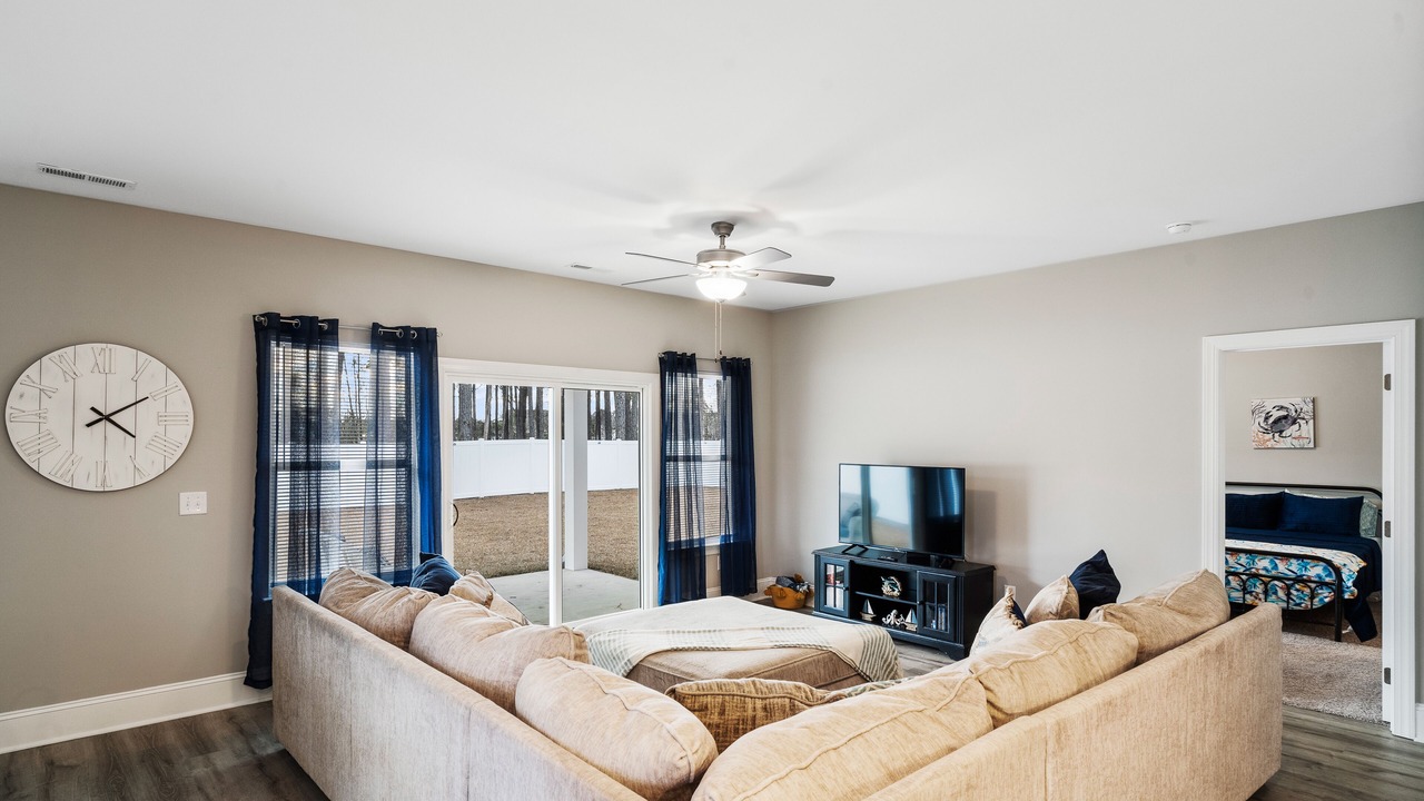 Photo of Livingroom in Little River