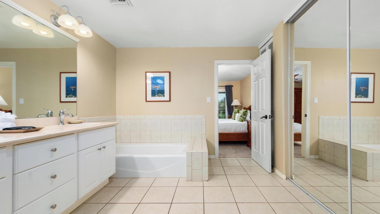 Photo of Bathroom in Waikoloa
