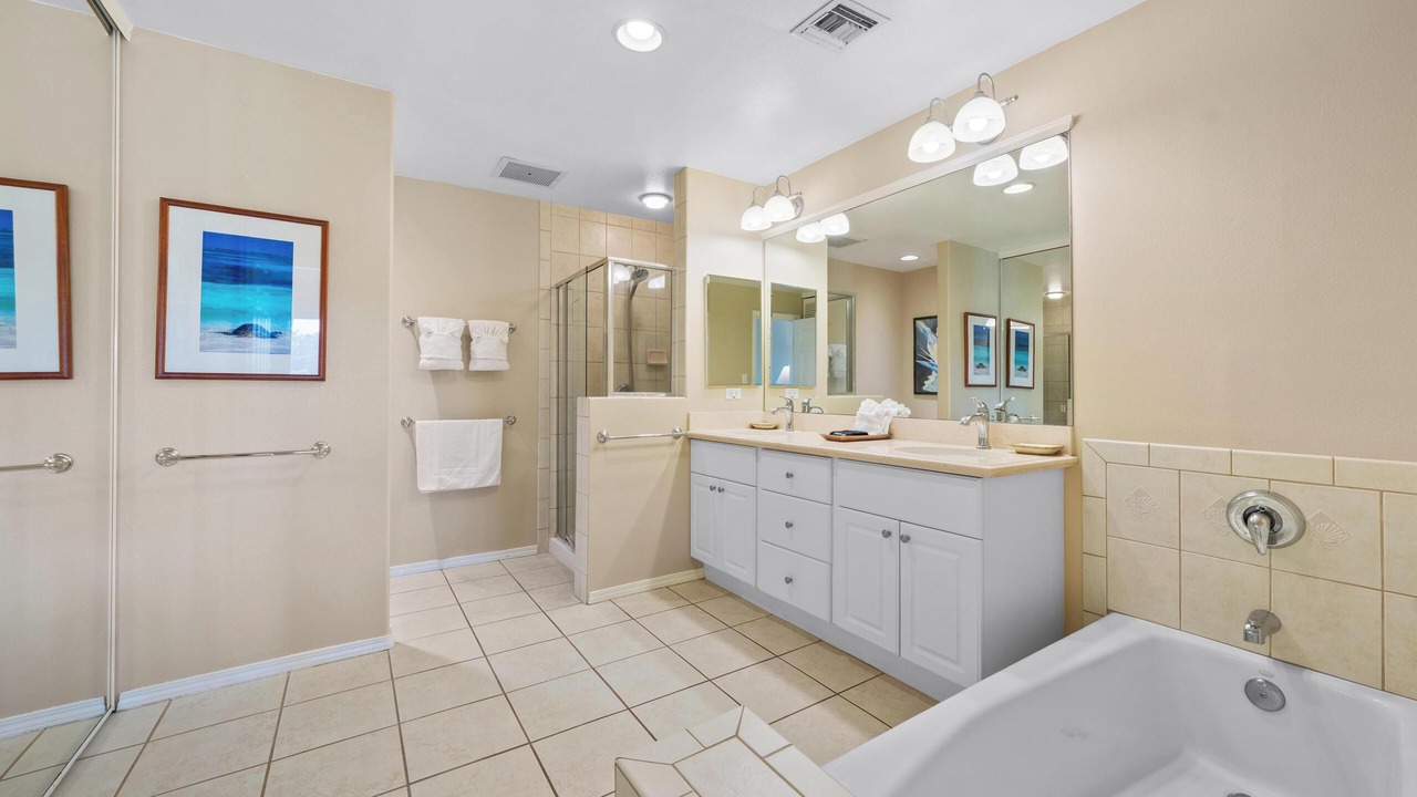 Photo of Bathroom in Waikoloa