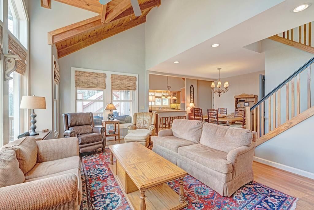 Photo of Livingroom in Foscoe