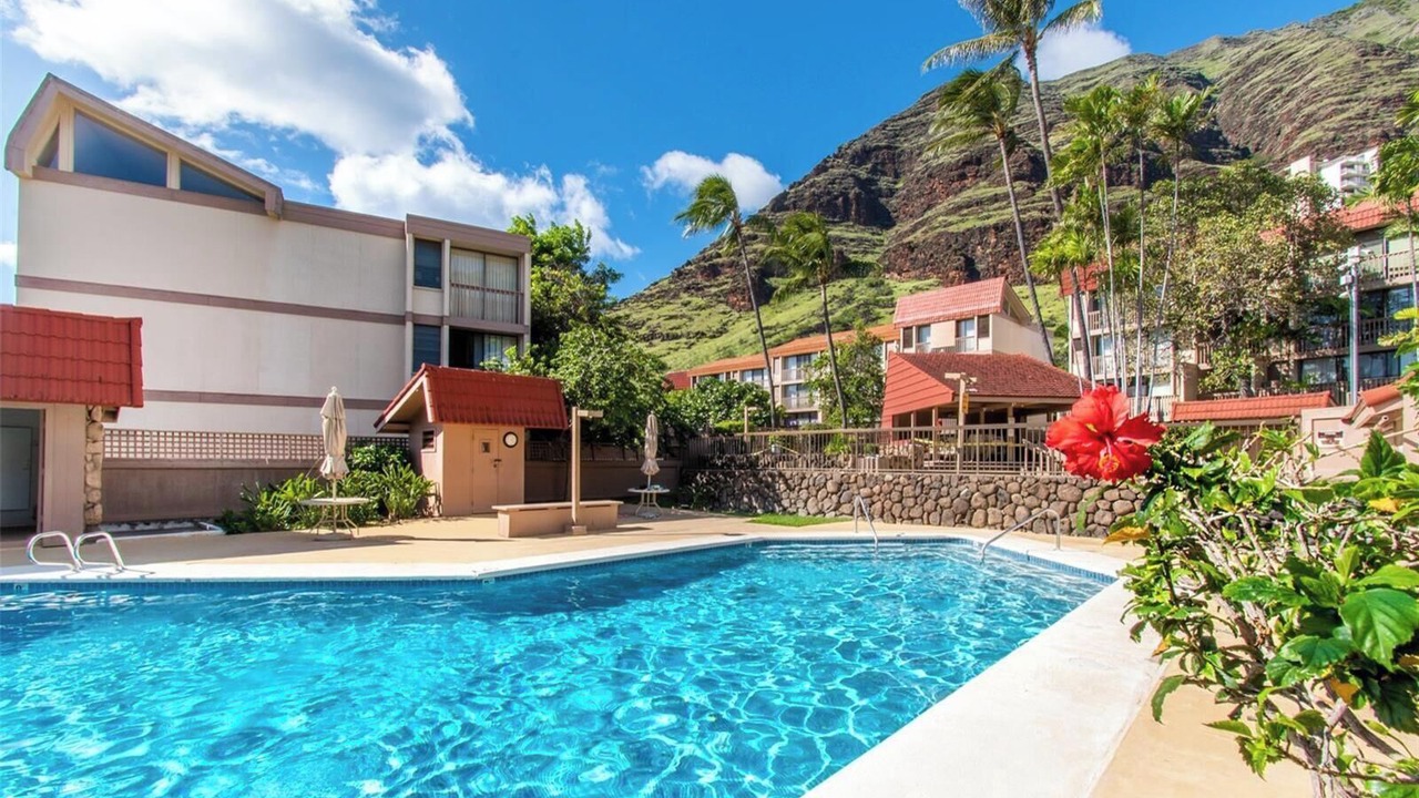 Photo of Outdoor in Makaha Valley