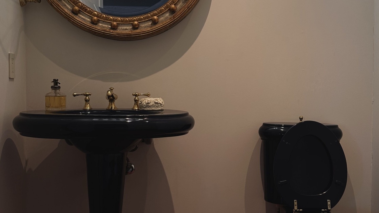 Photo of Bathroom in Wailuku
