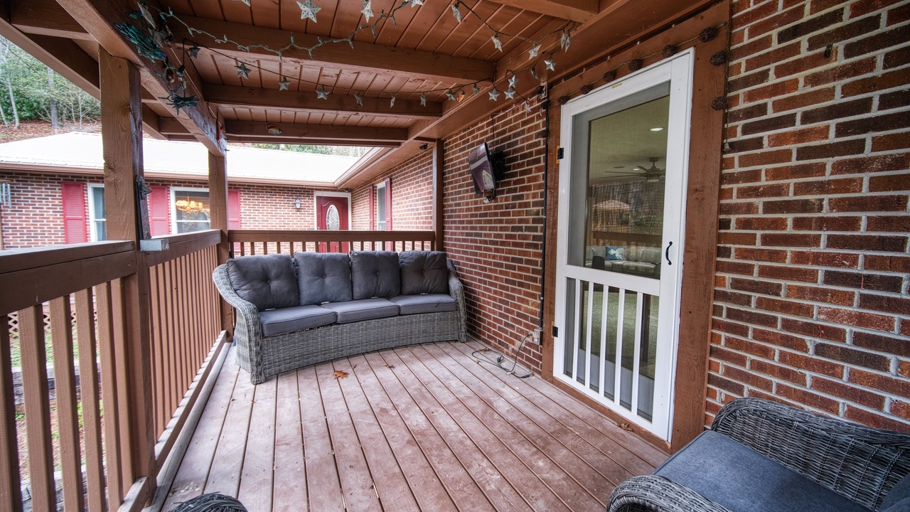 Photo of Patio Balcony in Foscoe