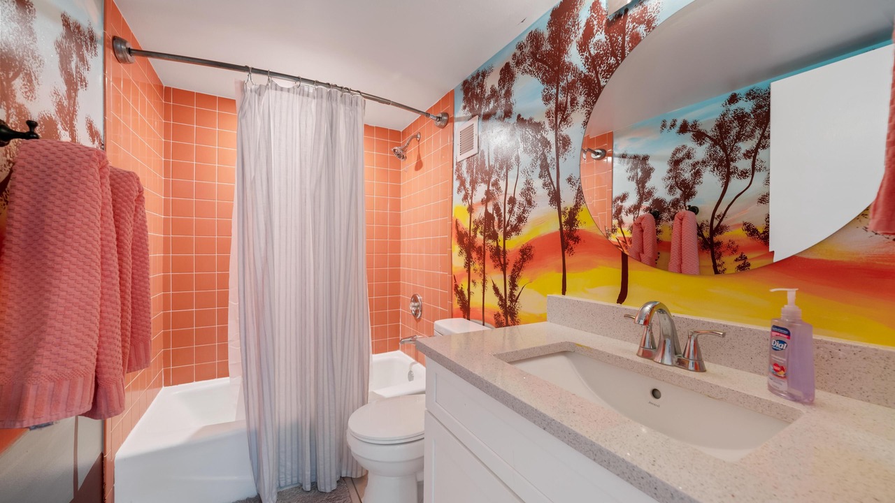 Photo of Bathroom in Kahaluu Bay