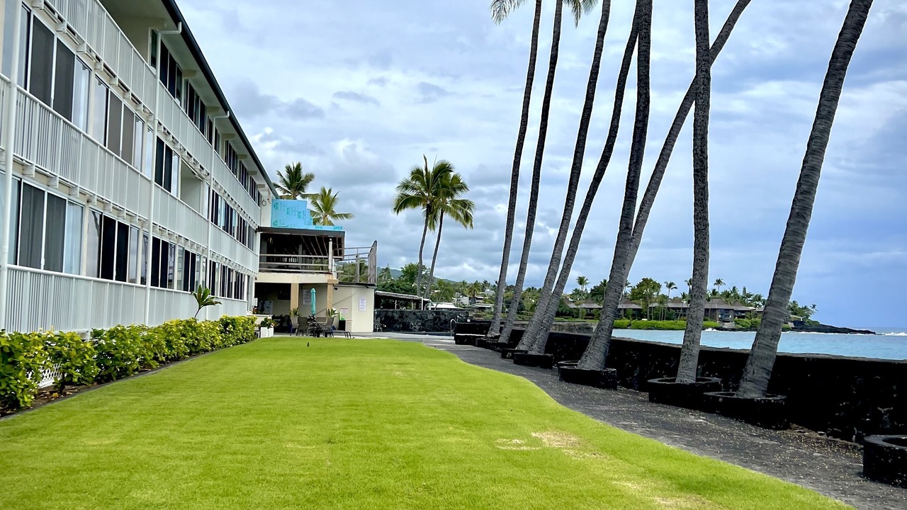 Photo of Outdoor in Kahaluu Bay