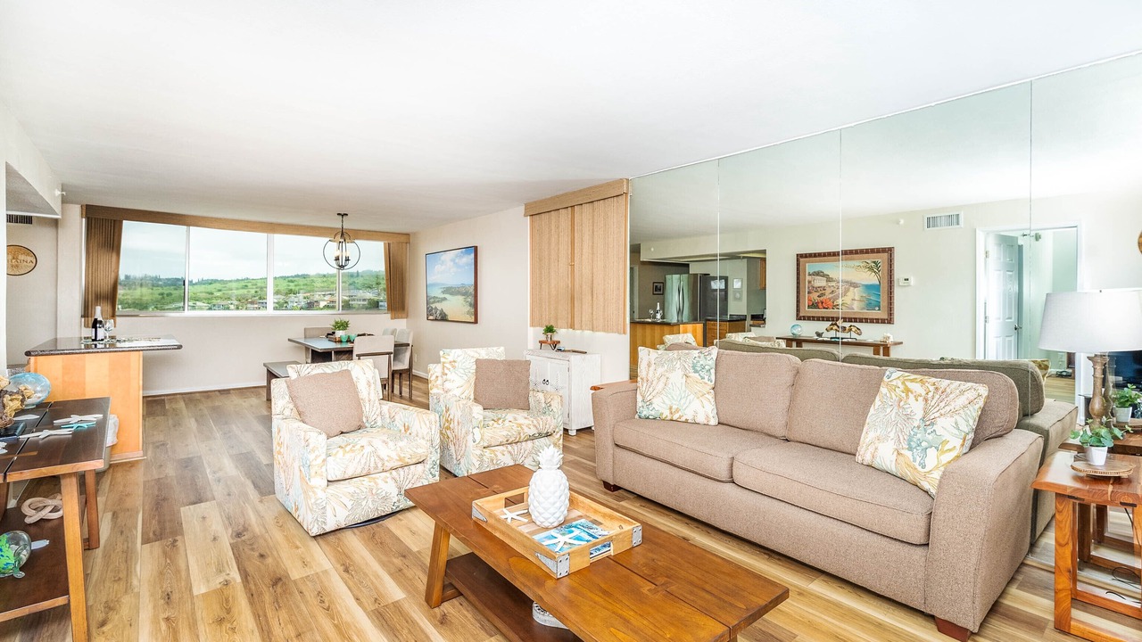 Photo of Livingroom in Kahana