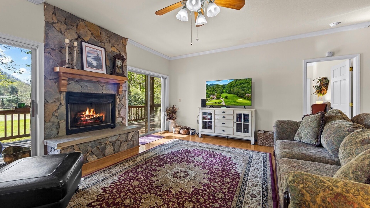 Photo of Livingroom in Whittier