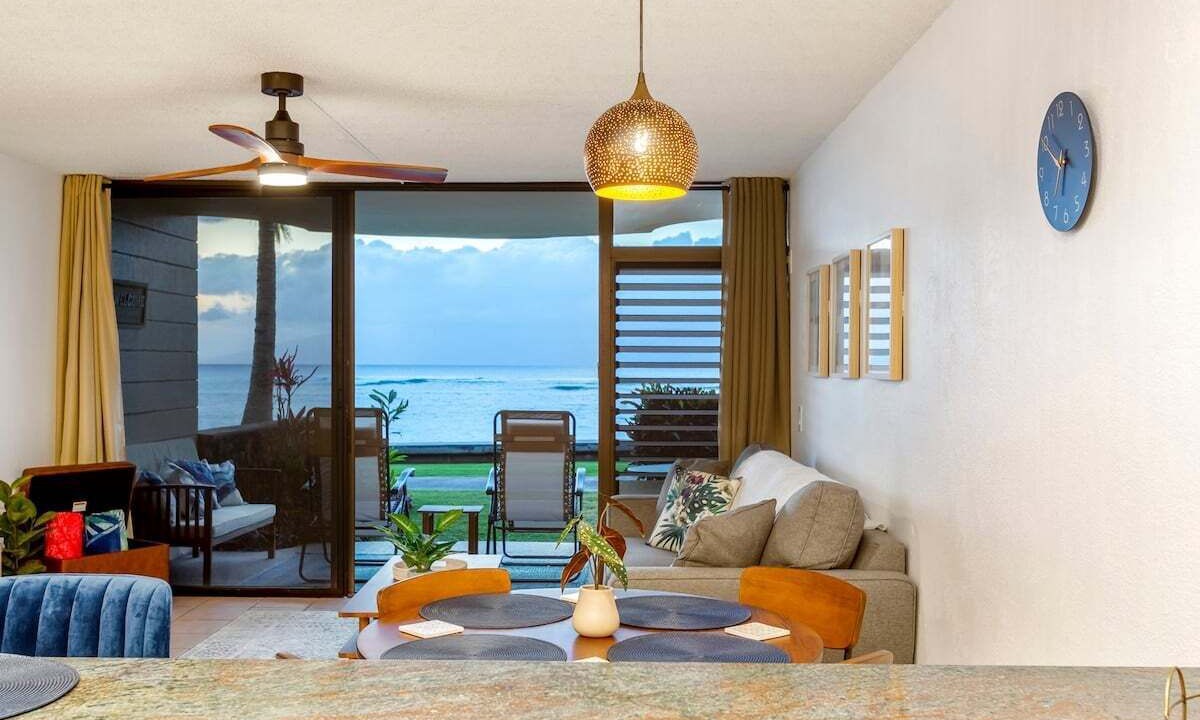 Photo of Livingroom in Kahana