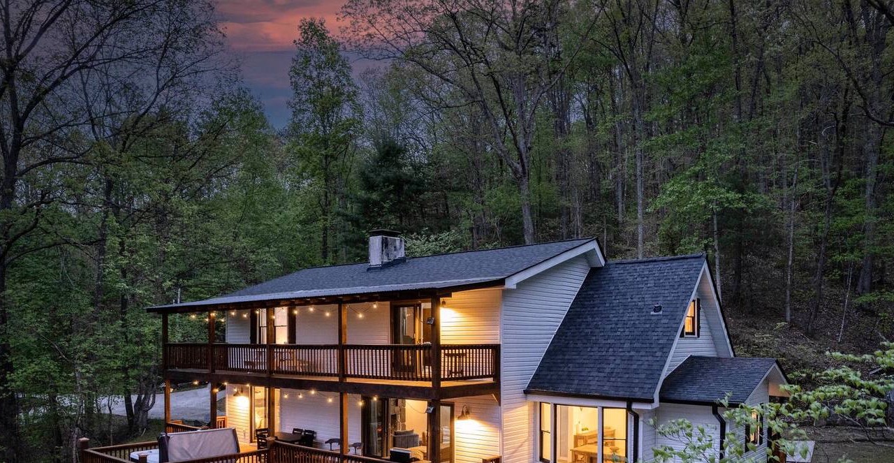 Photo of Outdoor in Mineral Bluff