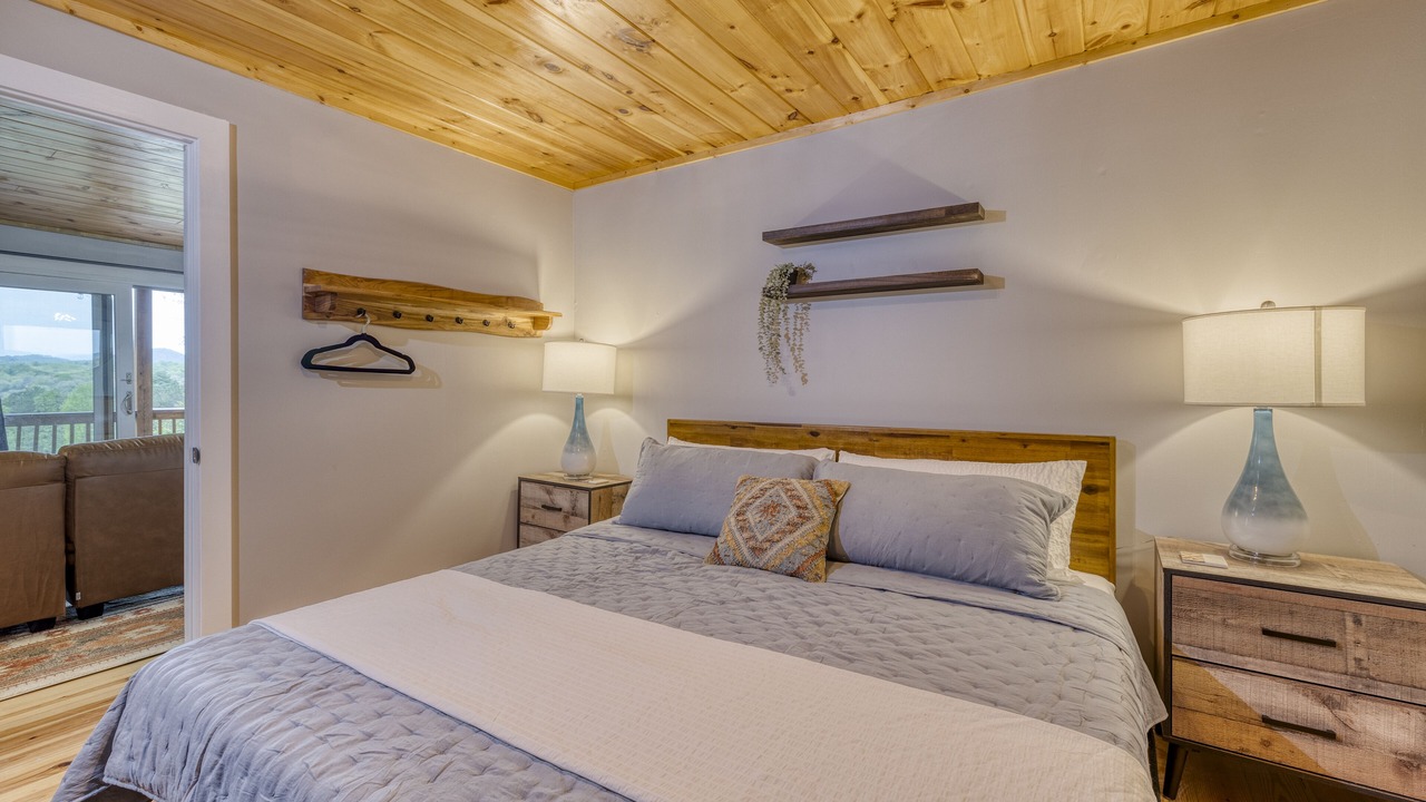 Photo of Bedroom in Mineral Bluff