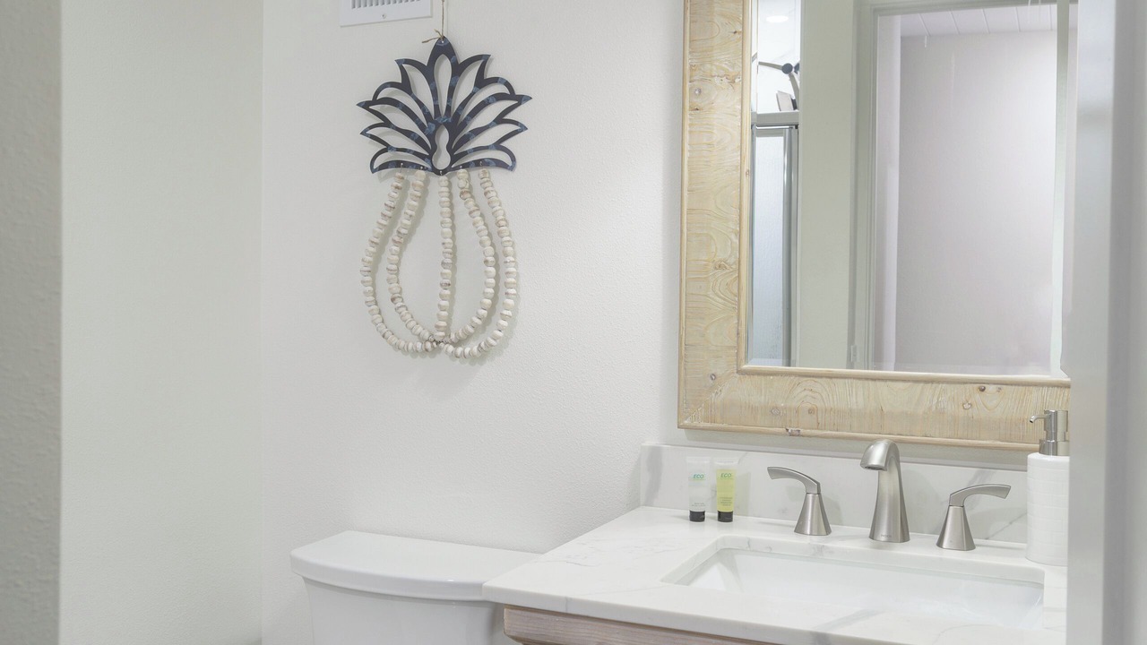 Photo of Bathroom in Maalaea