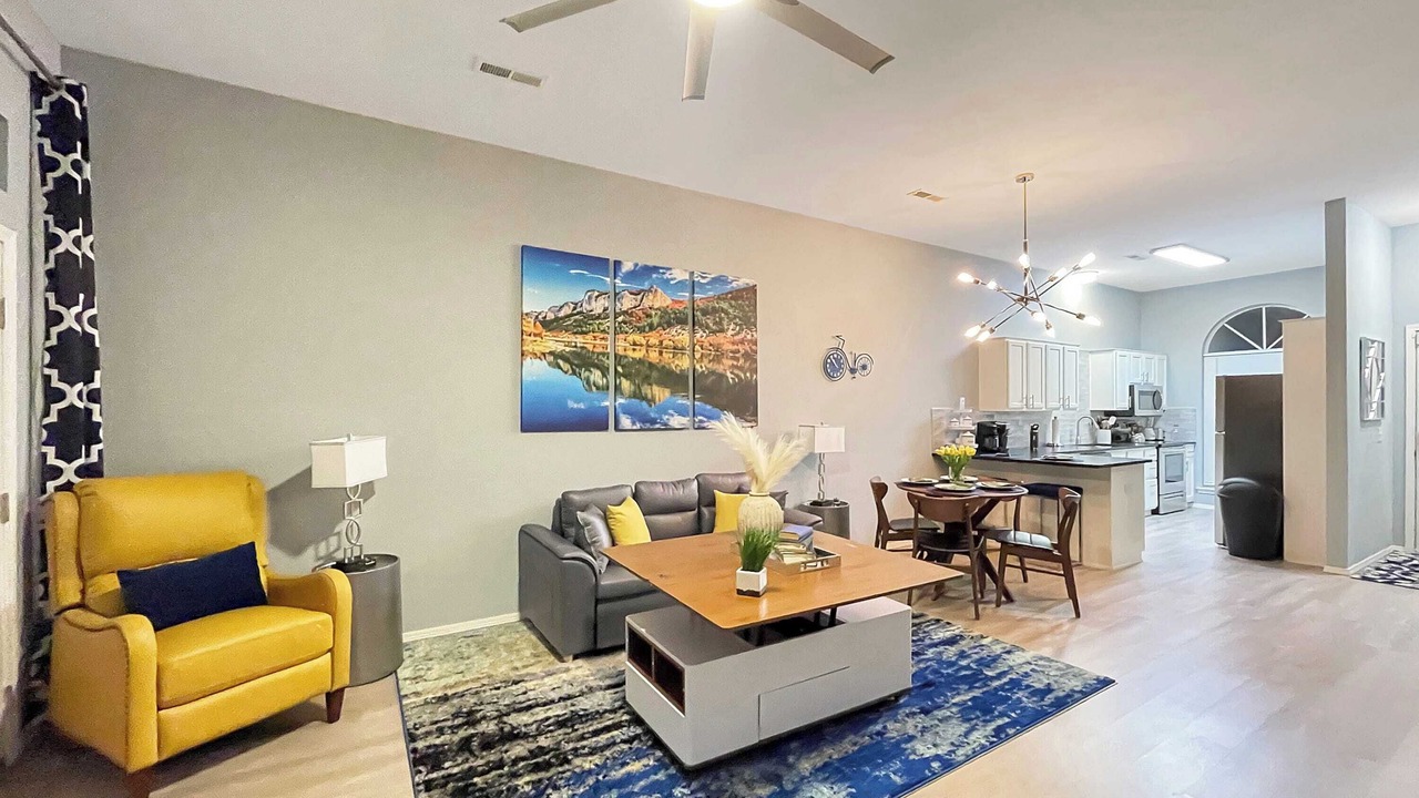 Photo of Livingroom in Springdale