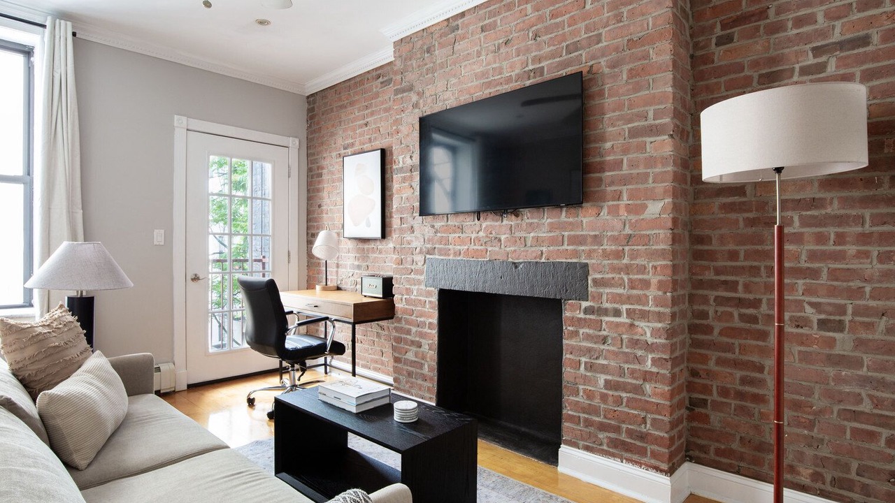 Photo of Livingroom in Alphabet City