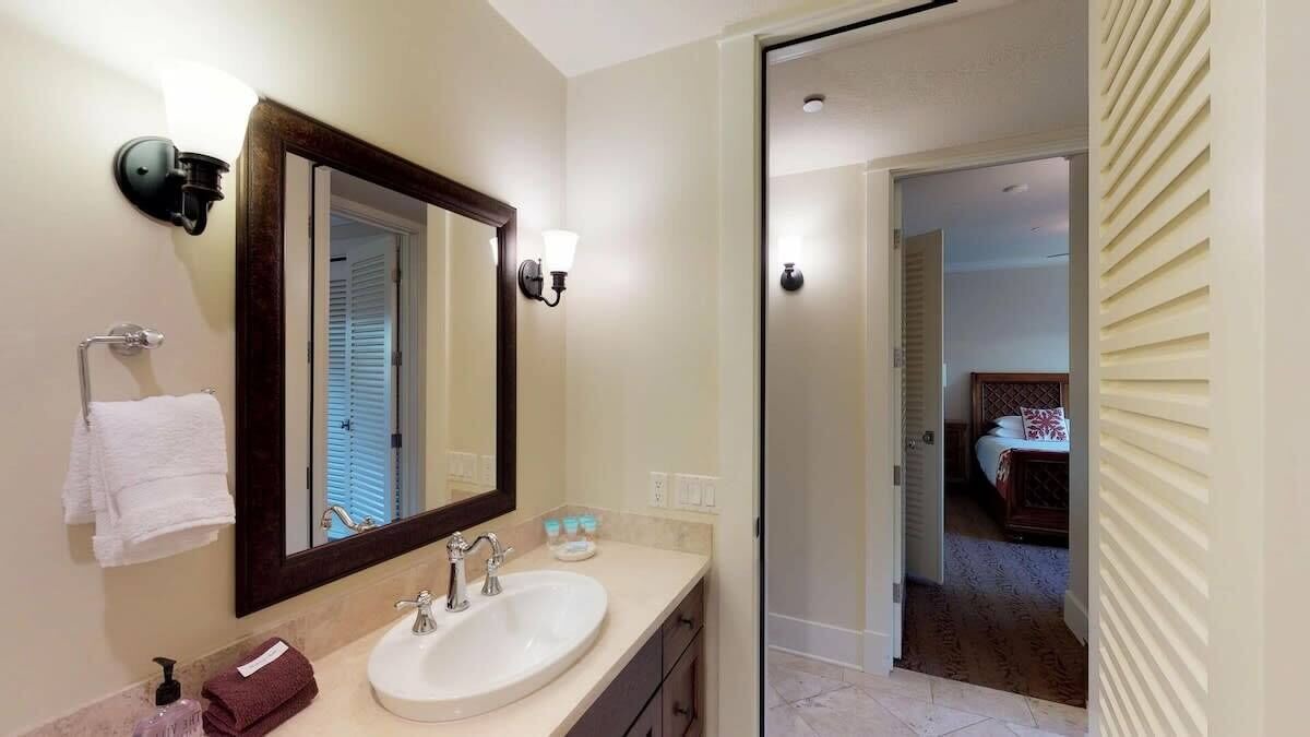 Photo of Bathroom in Poipu