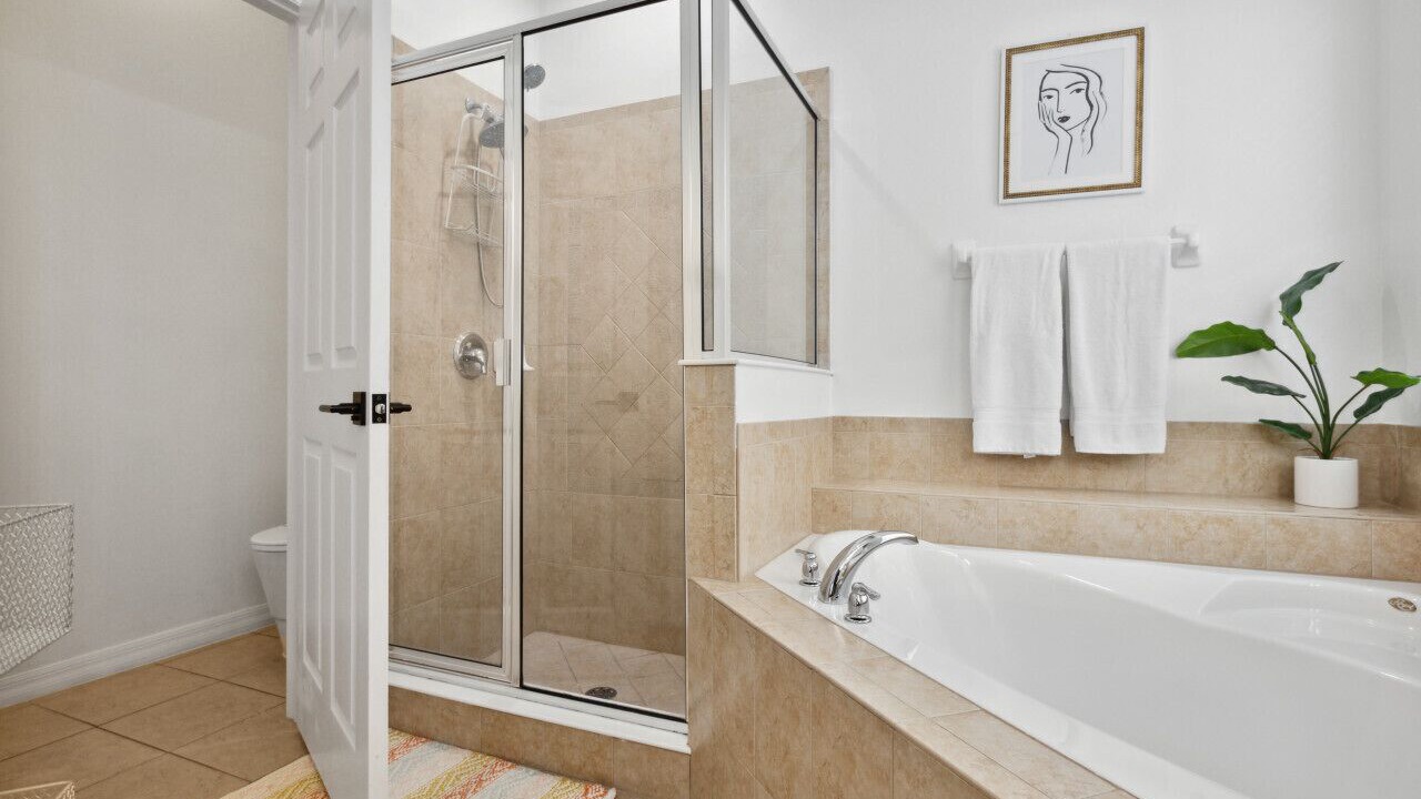 Photo of Bathroom in Watersong