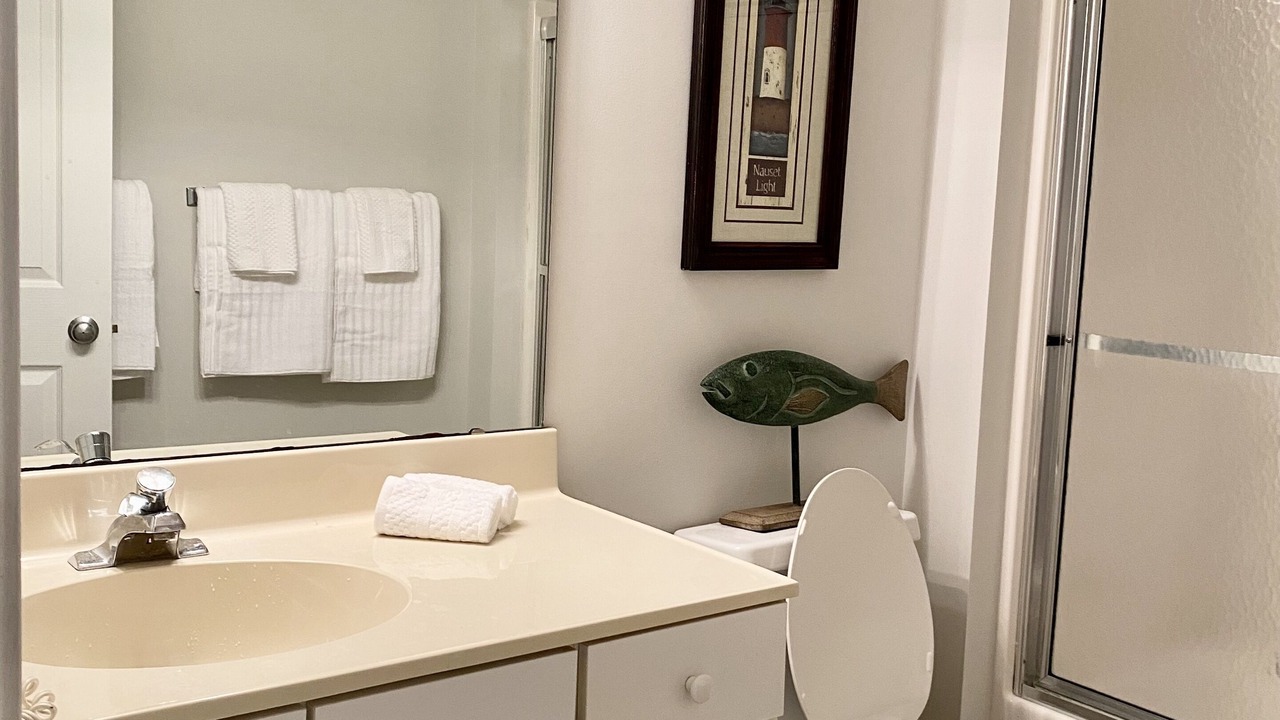 Photo of Bathroom in Red Hill