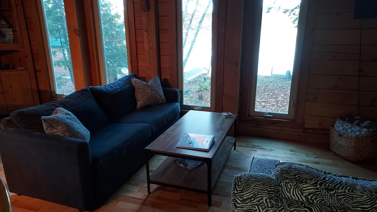 Photo of Livingroom in Oakland