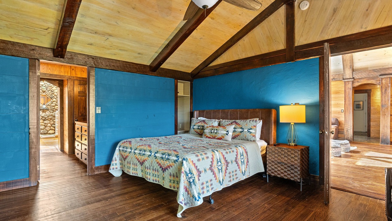 Photo of Bedroom in Black Mountain