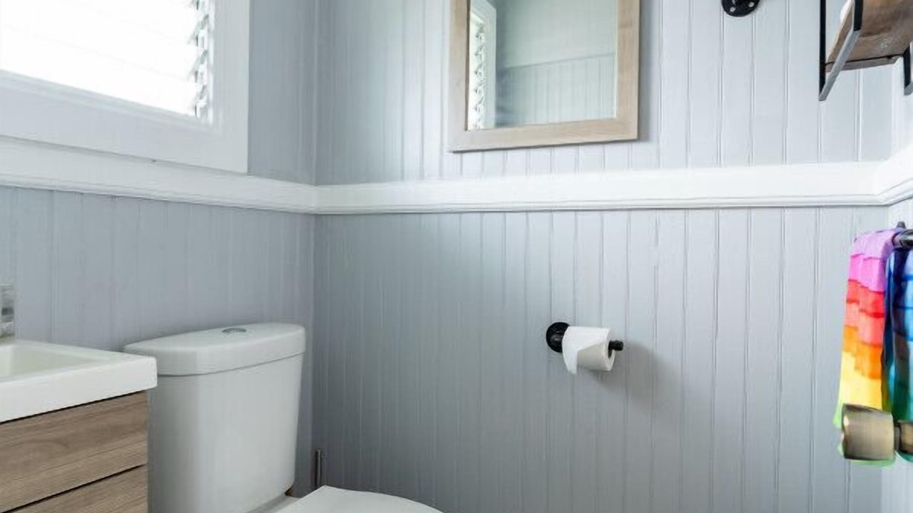 Photo of Bathroom in Hilo