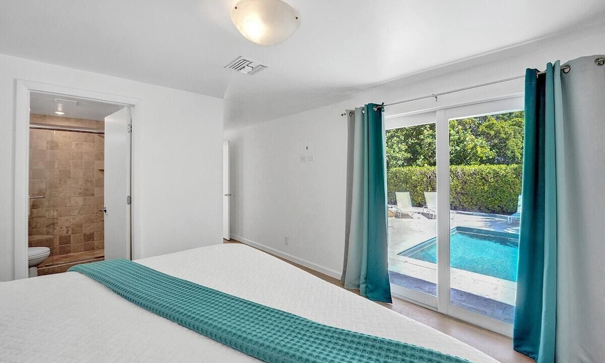 Photo of Bedroom in Dolphin Isles
