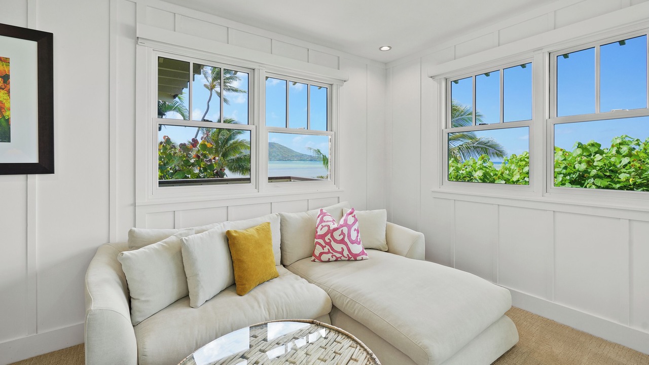Photo of Livingroom in Eastern Honolulu