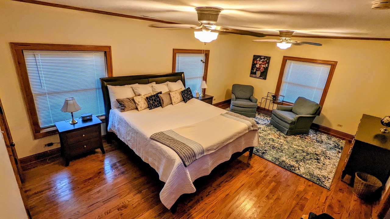 Photo of Bedroom in Elgin