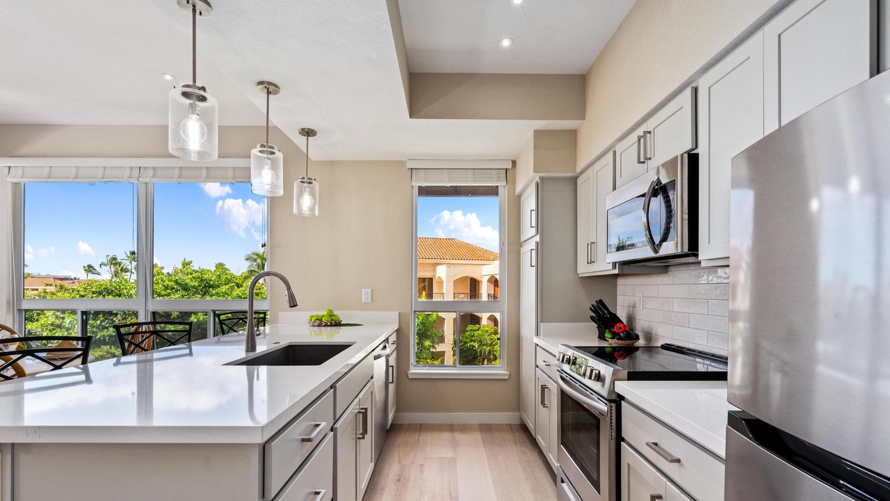 Photo of Kitchen in Waikoloa