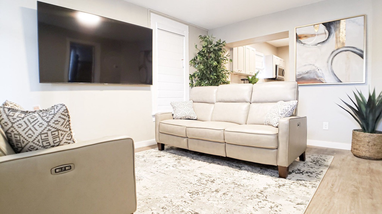 Photo of Livingroom in East Central