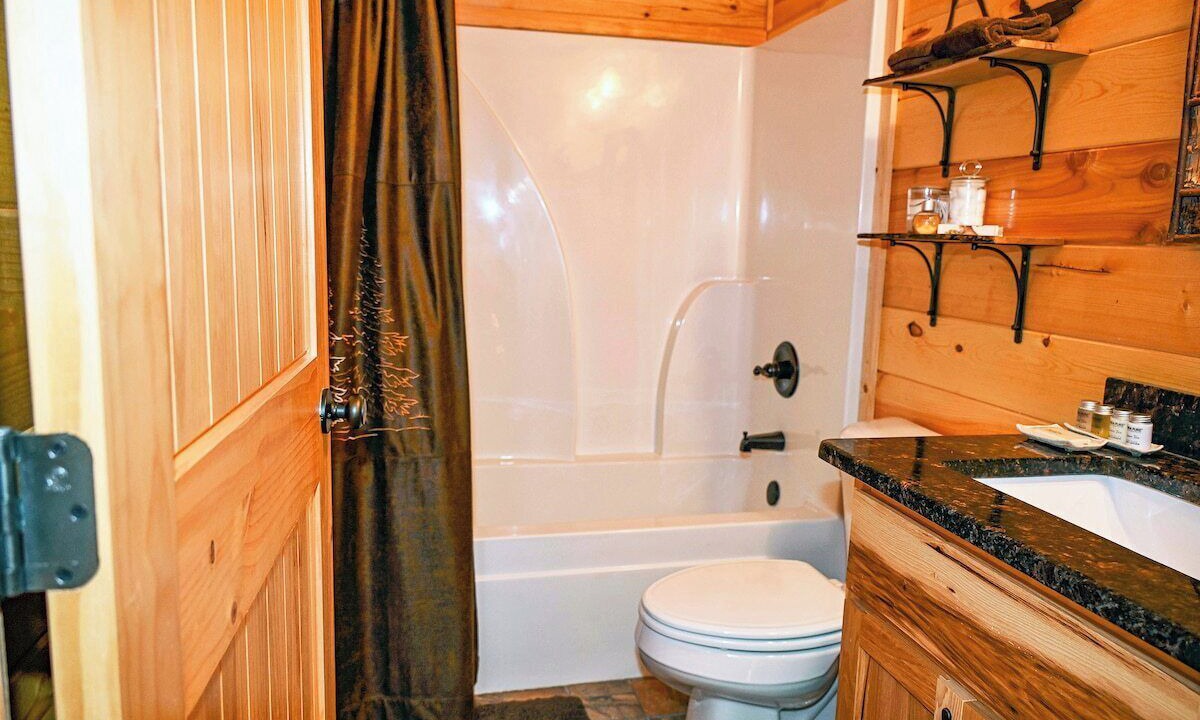 Photo of Bathroom in Tarheel