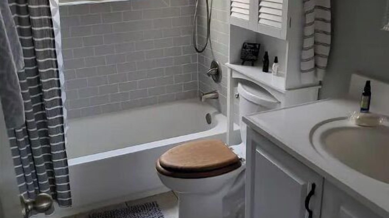 Photo of Bathroom in Pleasant Valley