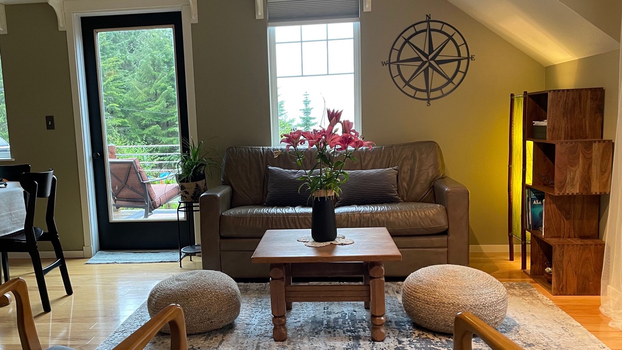Photo of Livingroom in Juneau