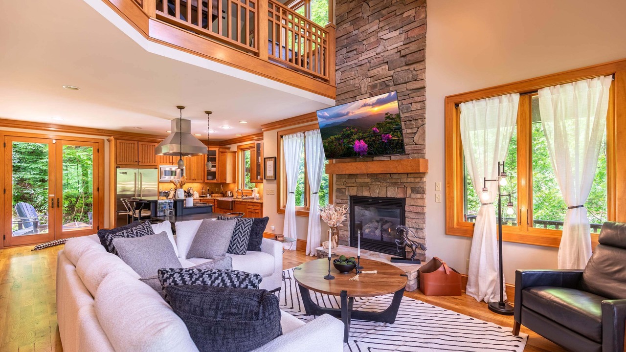 Photo of Livingroom in Elk Park