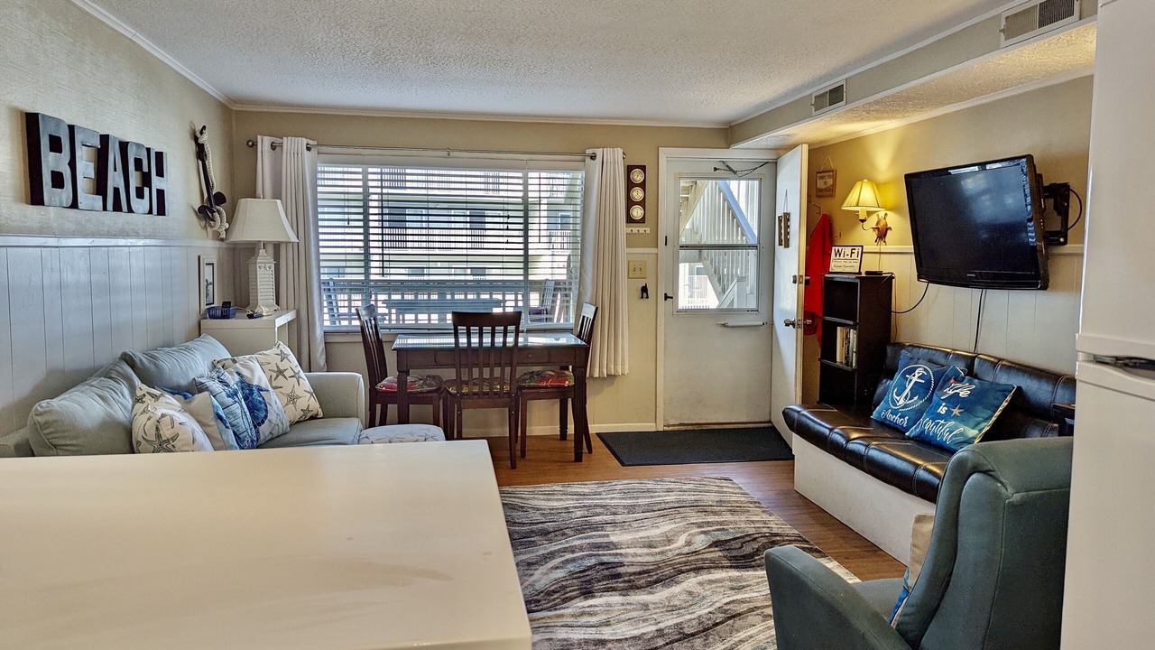 Photo of Livingroom in Midtown Ocean City