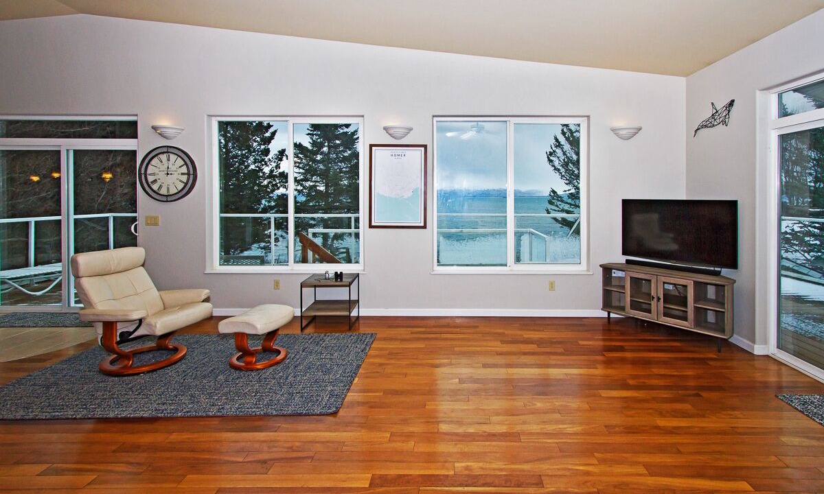 Photo of Bedroom in Homer