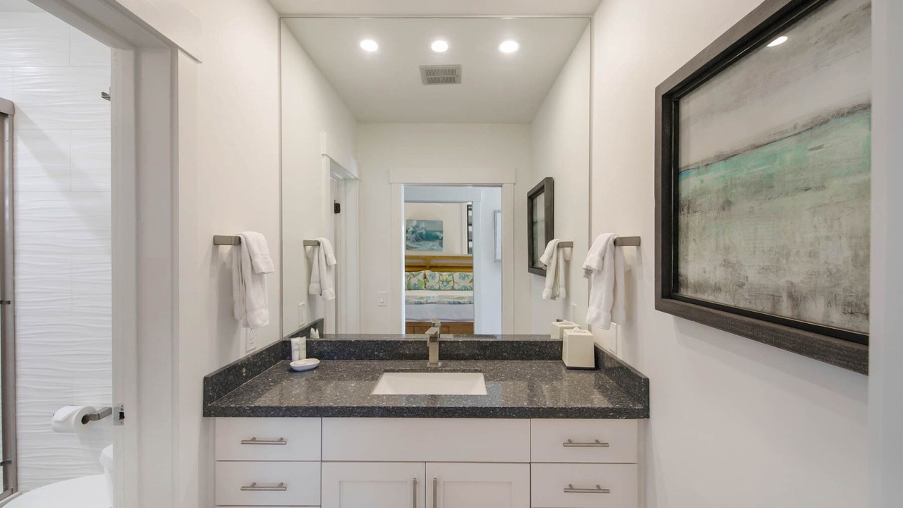 Photo of Bathroom in Poipu