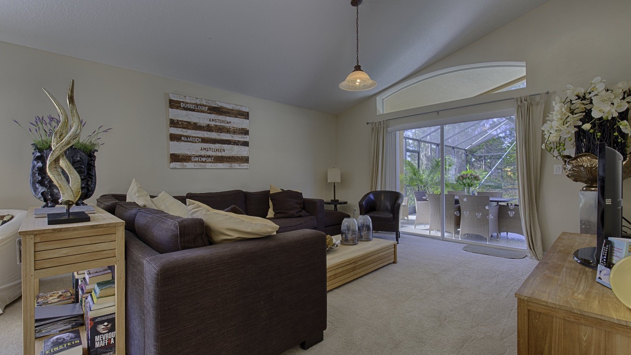 Photo of Livingroom in Watersong