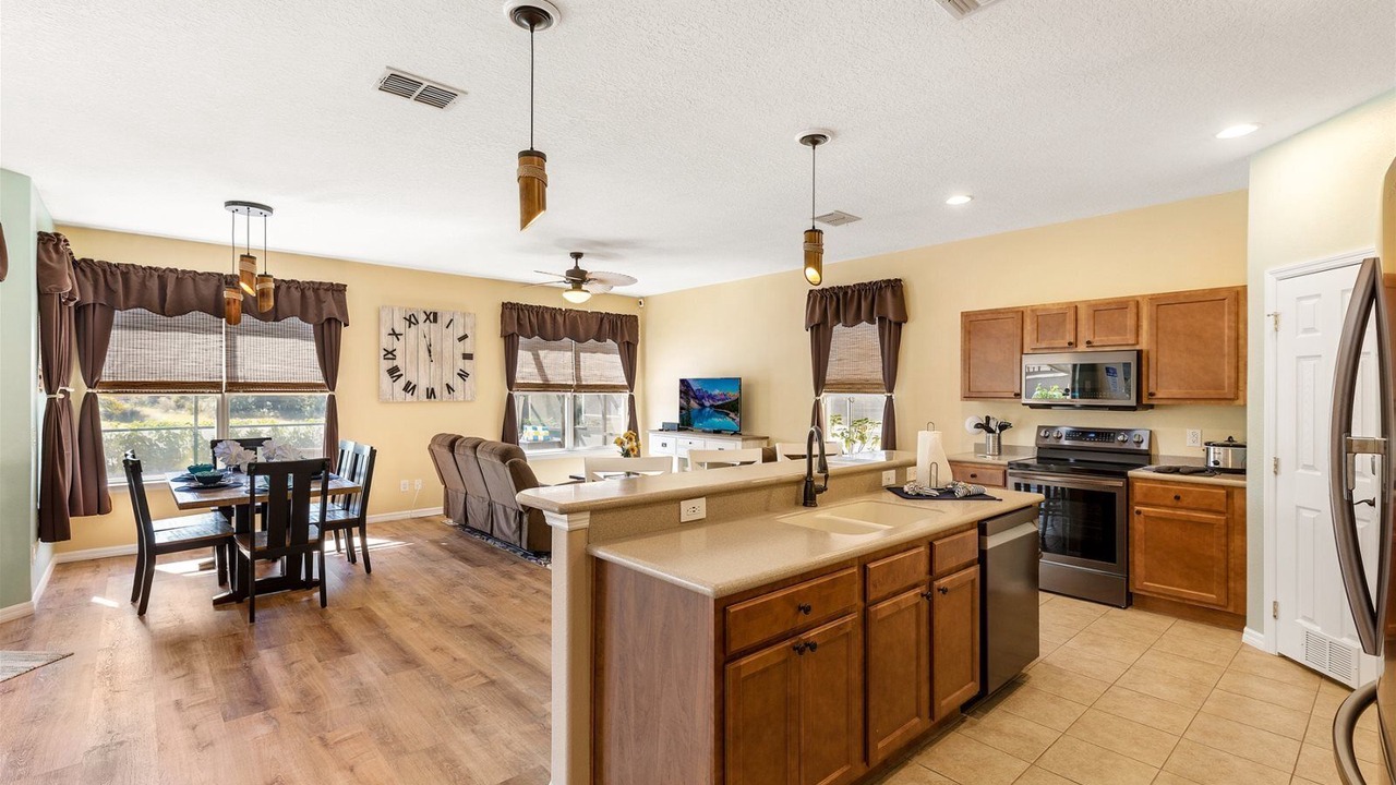 Photo of Kitchen in Watersong