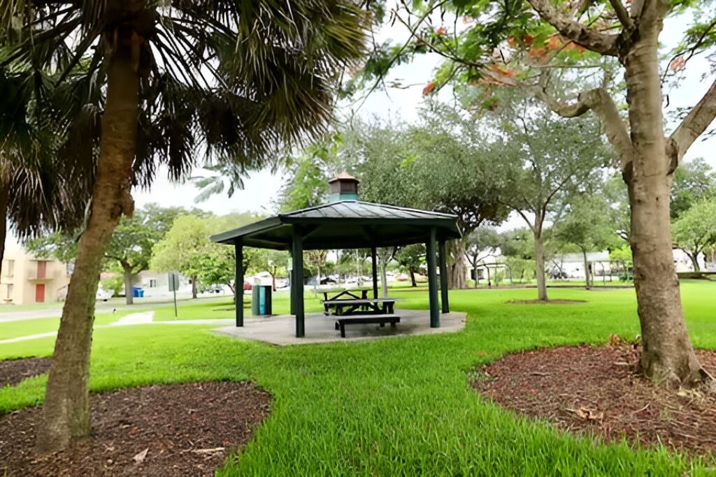 Photo of Outdoor in Poinciana Park